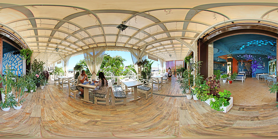 Панорама зал и терраса кафе «Вёсла», Евпатория